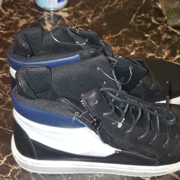 Andrew Fezza - Picture 4 of 4